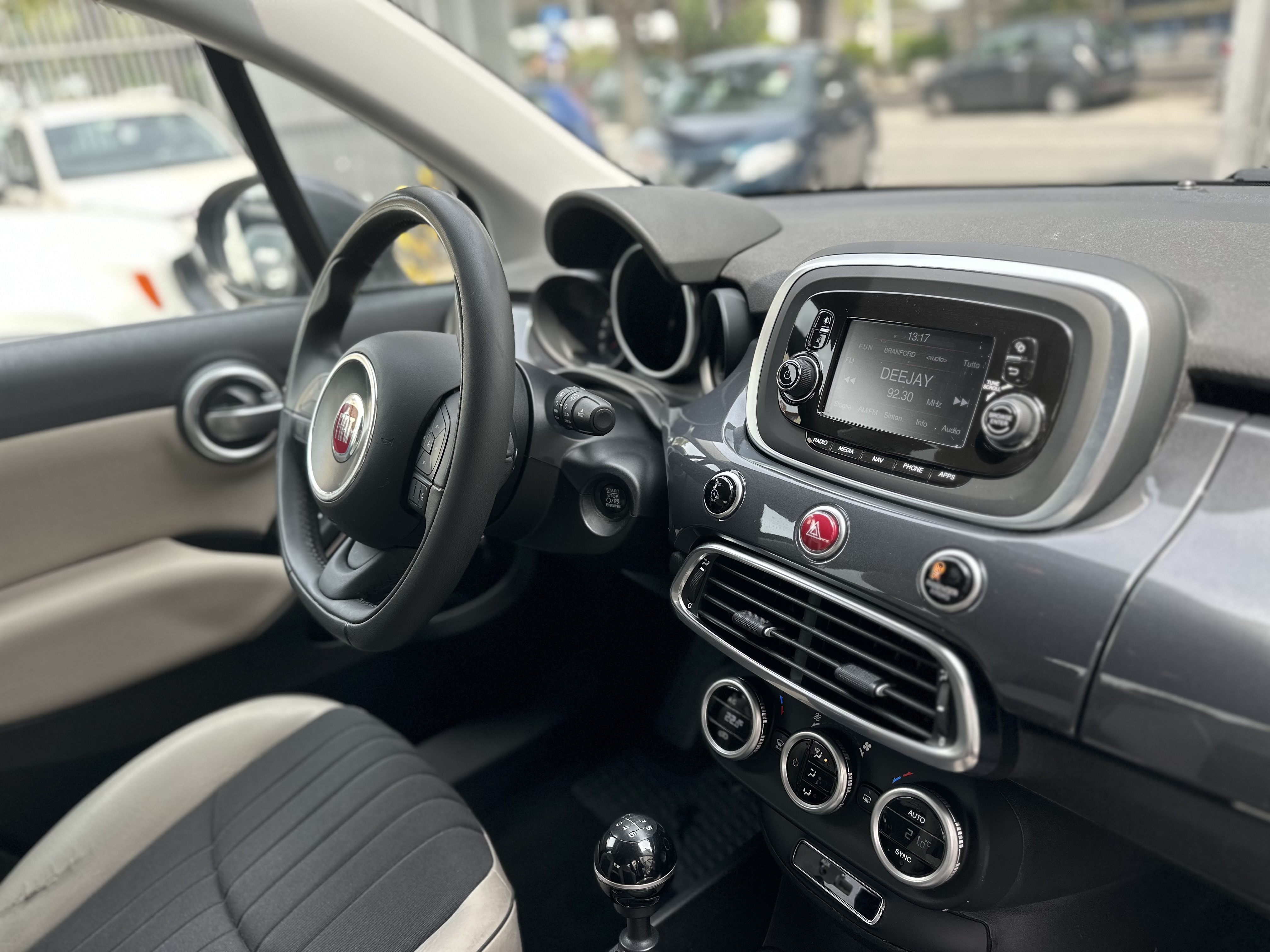 500x 1.6 120cv Lounge 2017