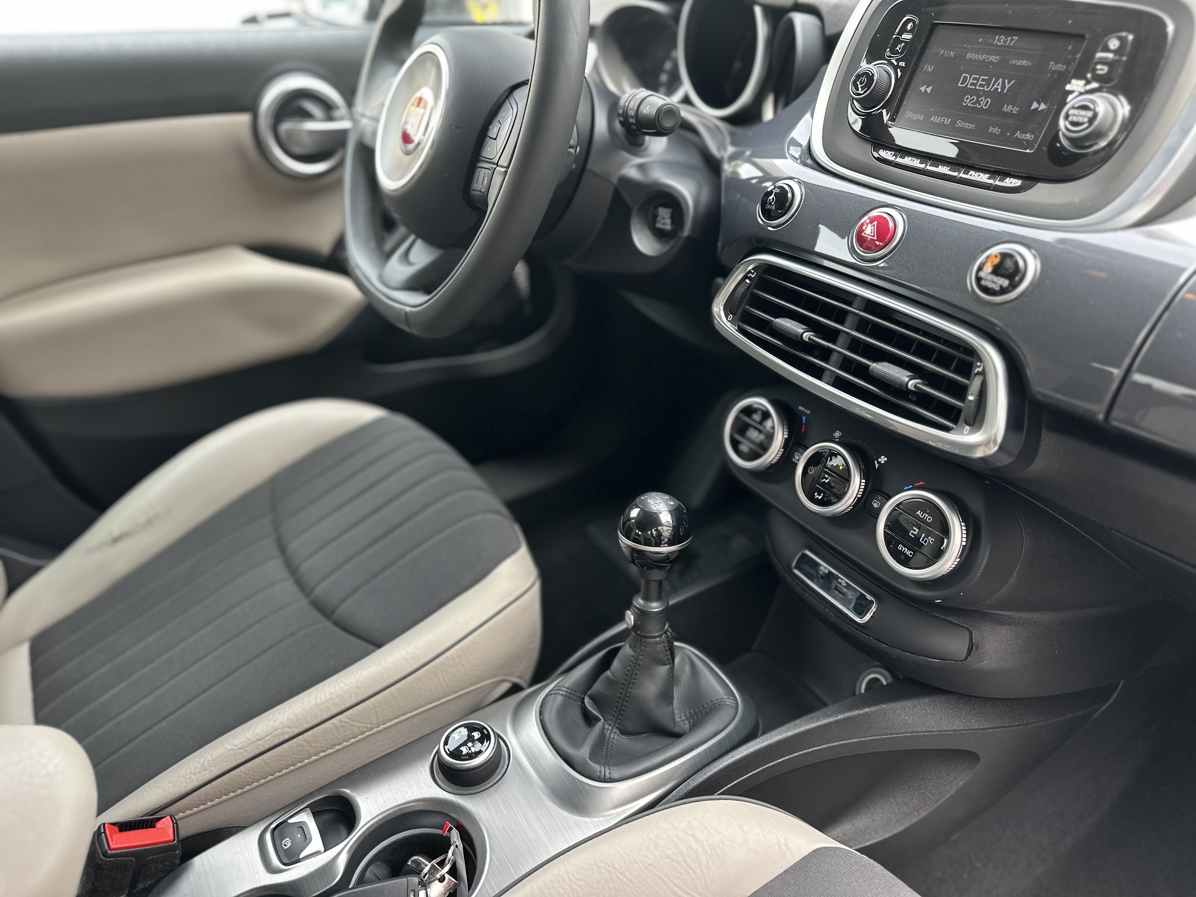 500x 1.6 120cv Lounge 2017
