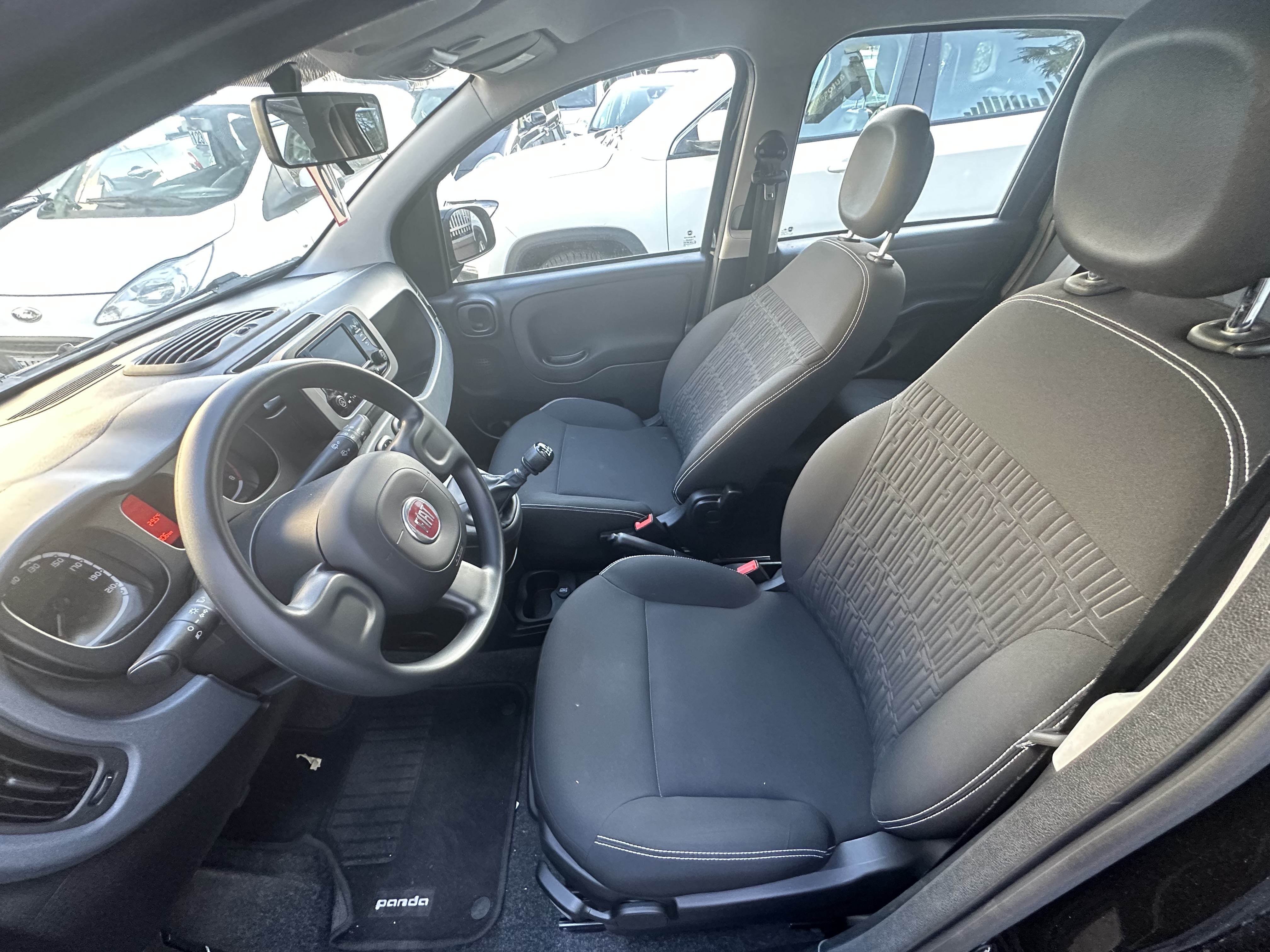 Panda 1.0 Hybrid 2023 25.000km