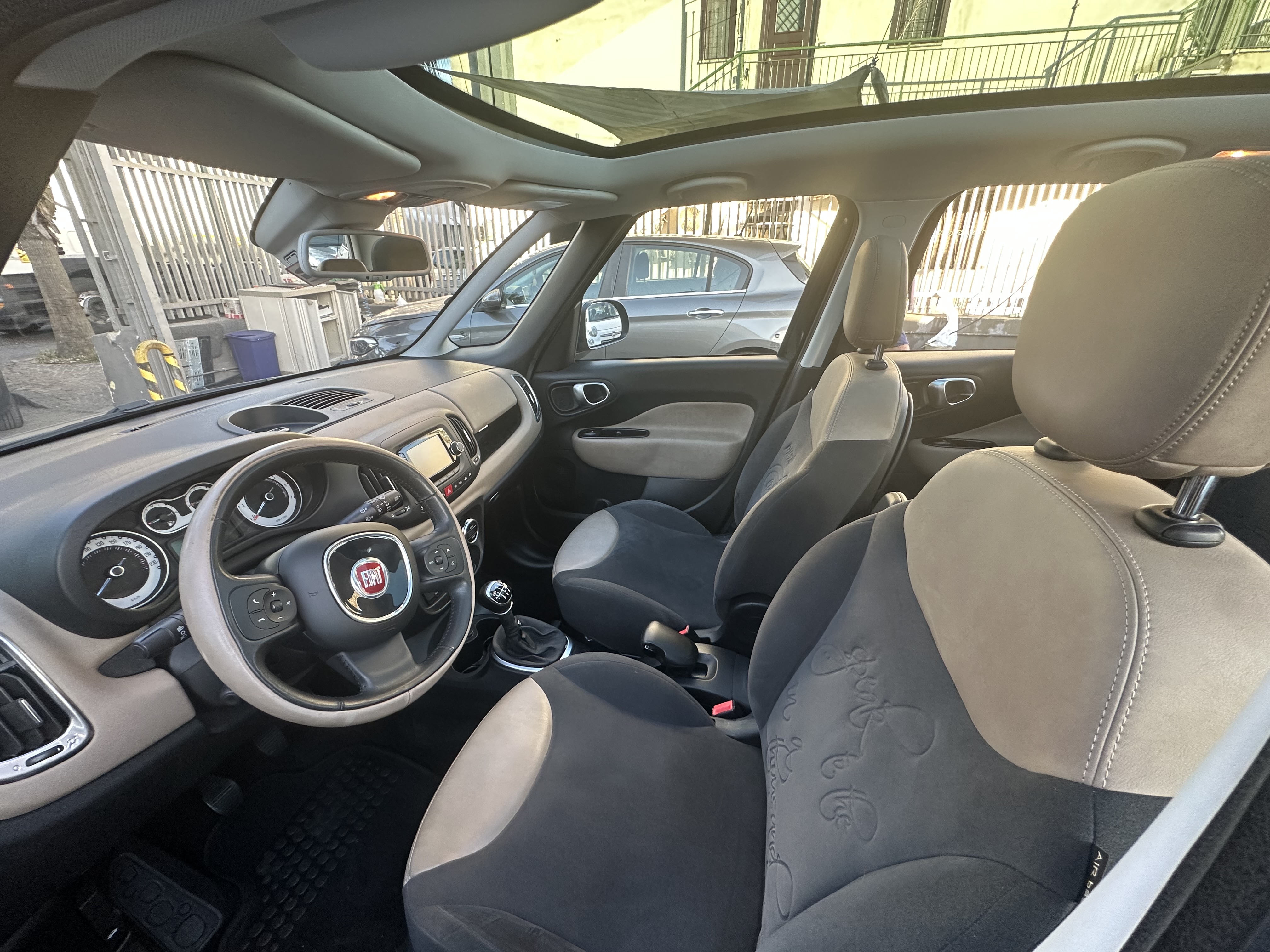 500l 1.6 105cv Lounge Tetto panoramico 98.000km