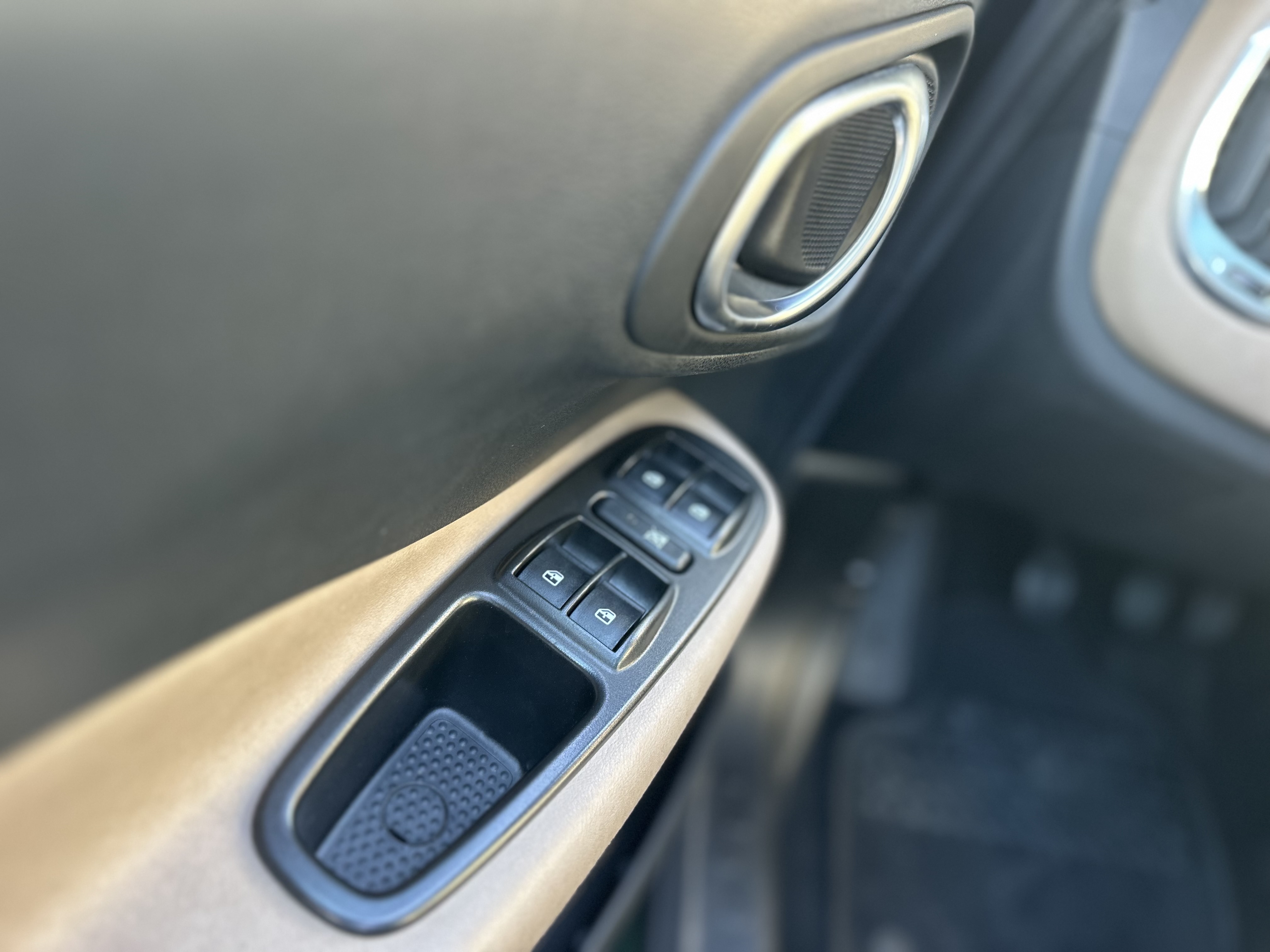 500l 1.6 105cv Lounge Tetto panoramico 98.000km