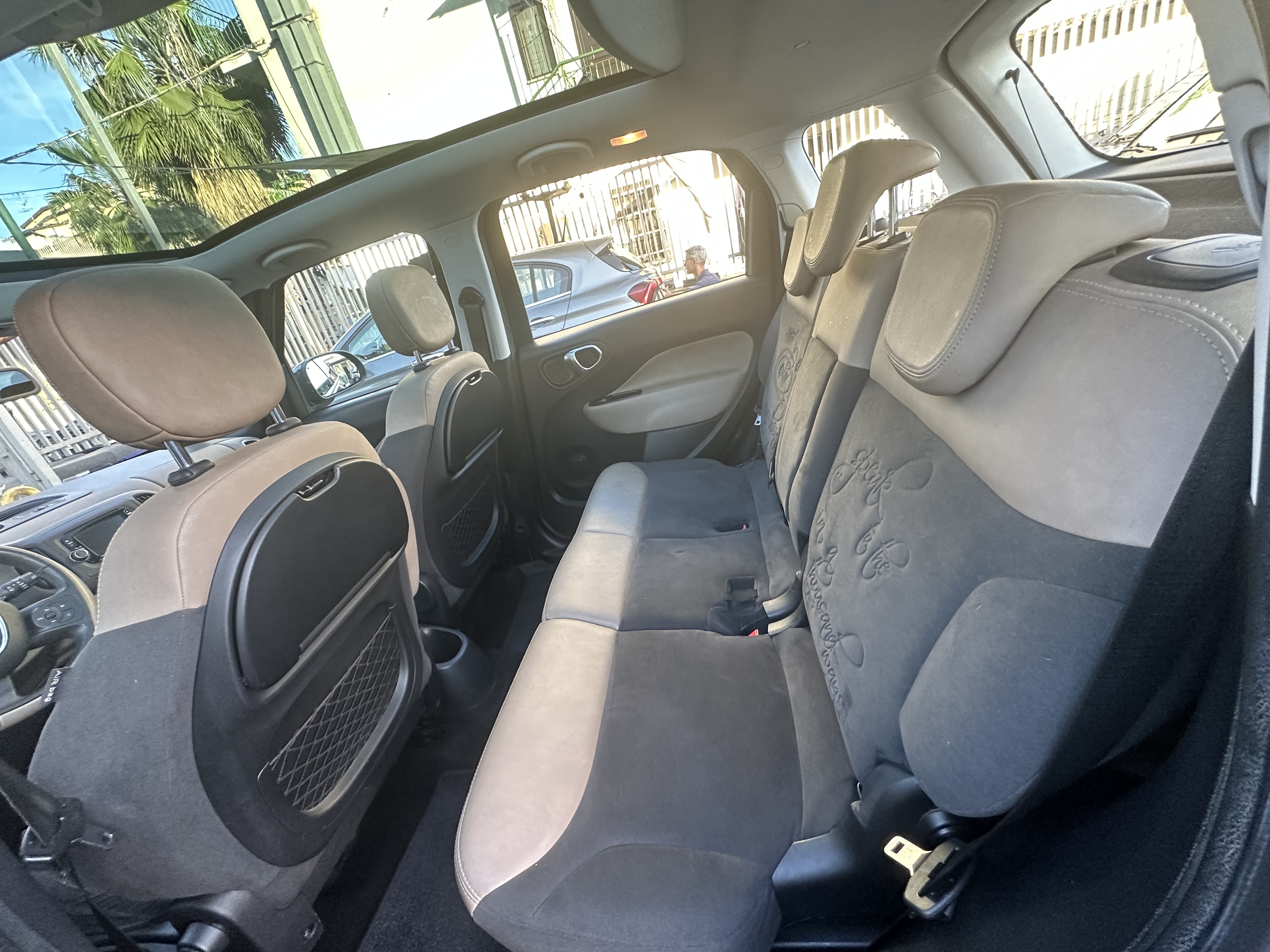 500l 1.6 105cv Lounge Tetto panoramico 98.000km