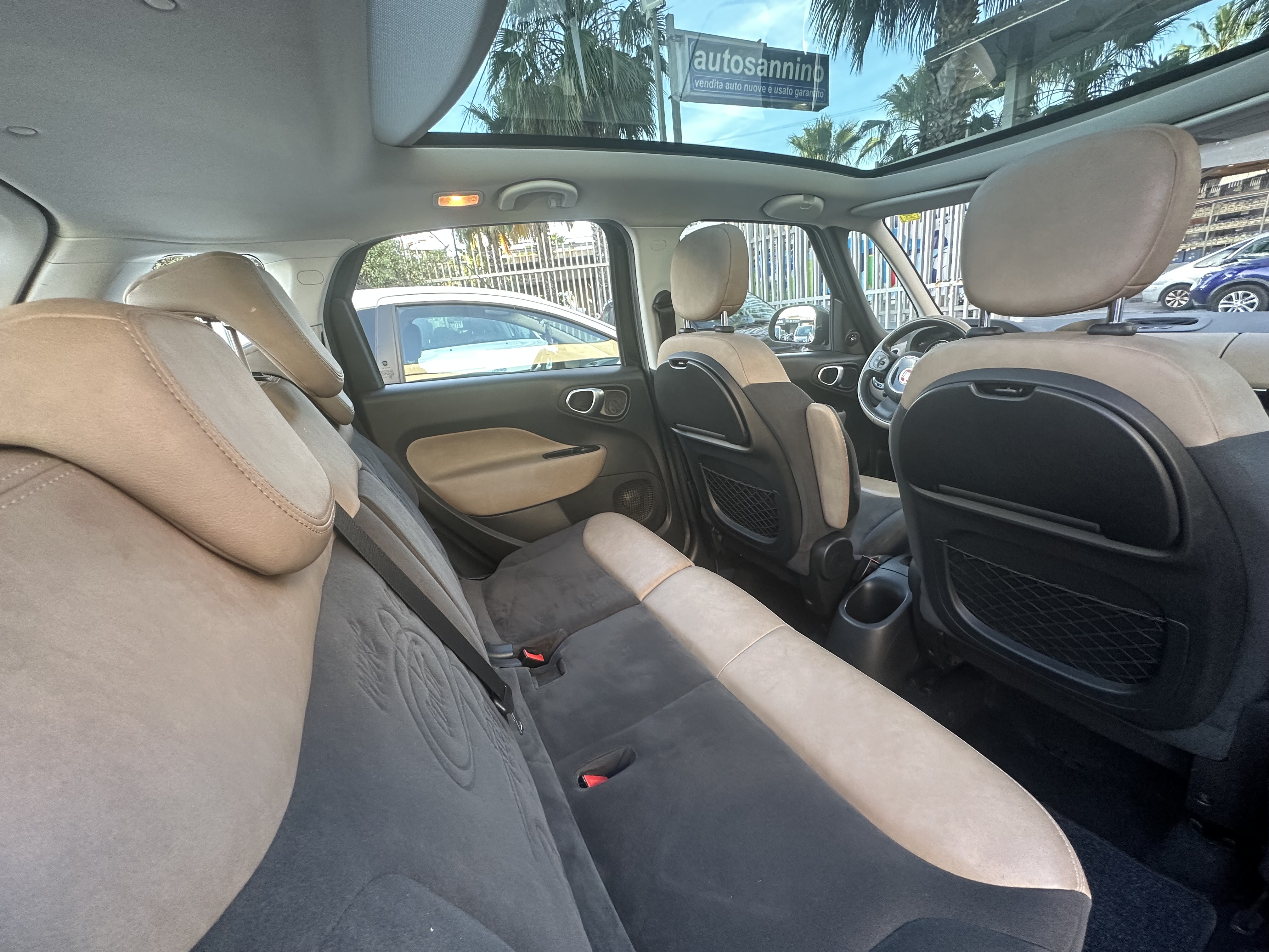 500l 1.6 105cv Lounge Tetto panoramico 98.000km