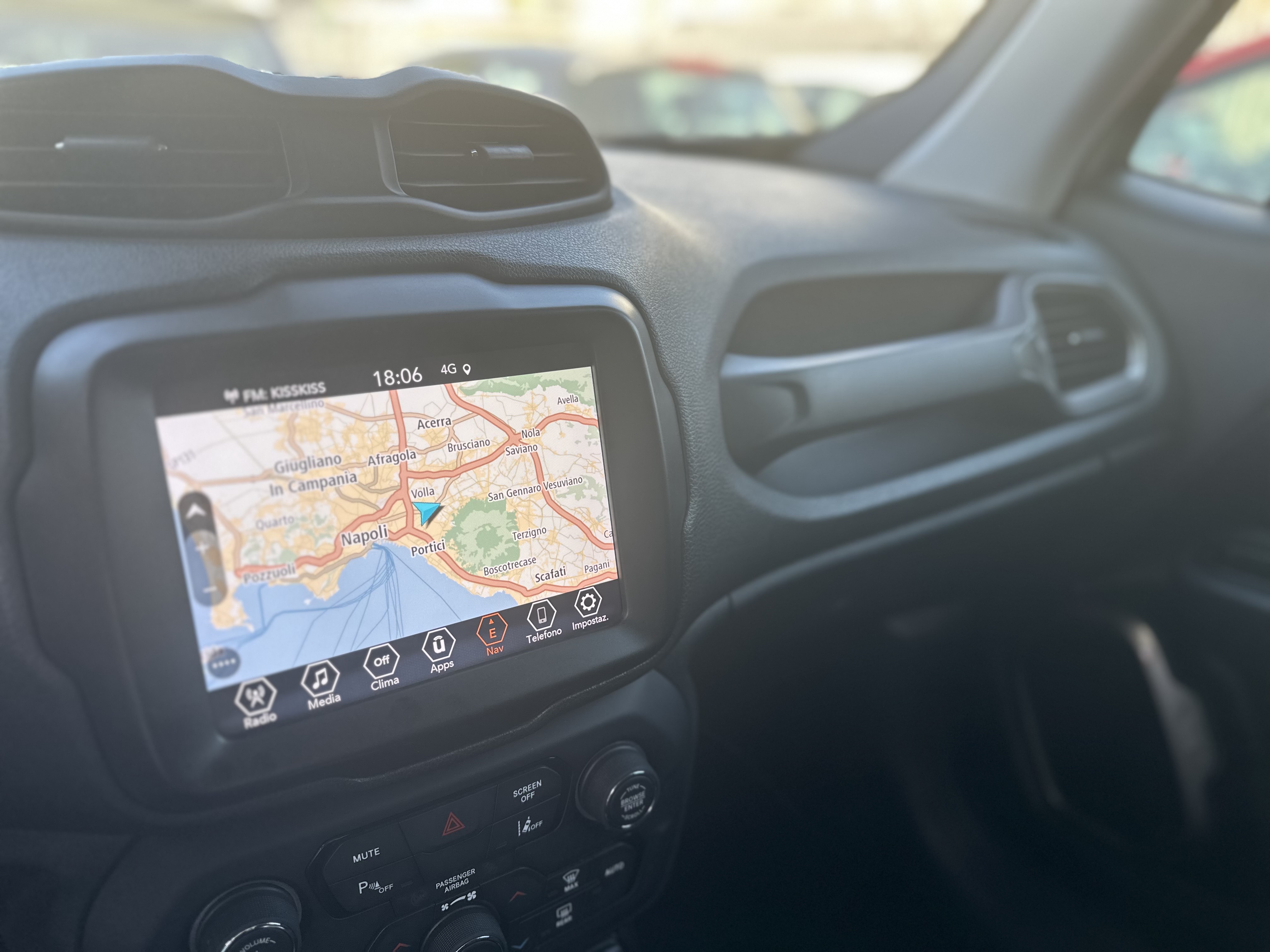 Renegade 1.6 130cv 2021 schermo 8.4 Navi