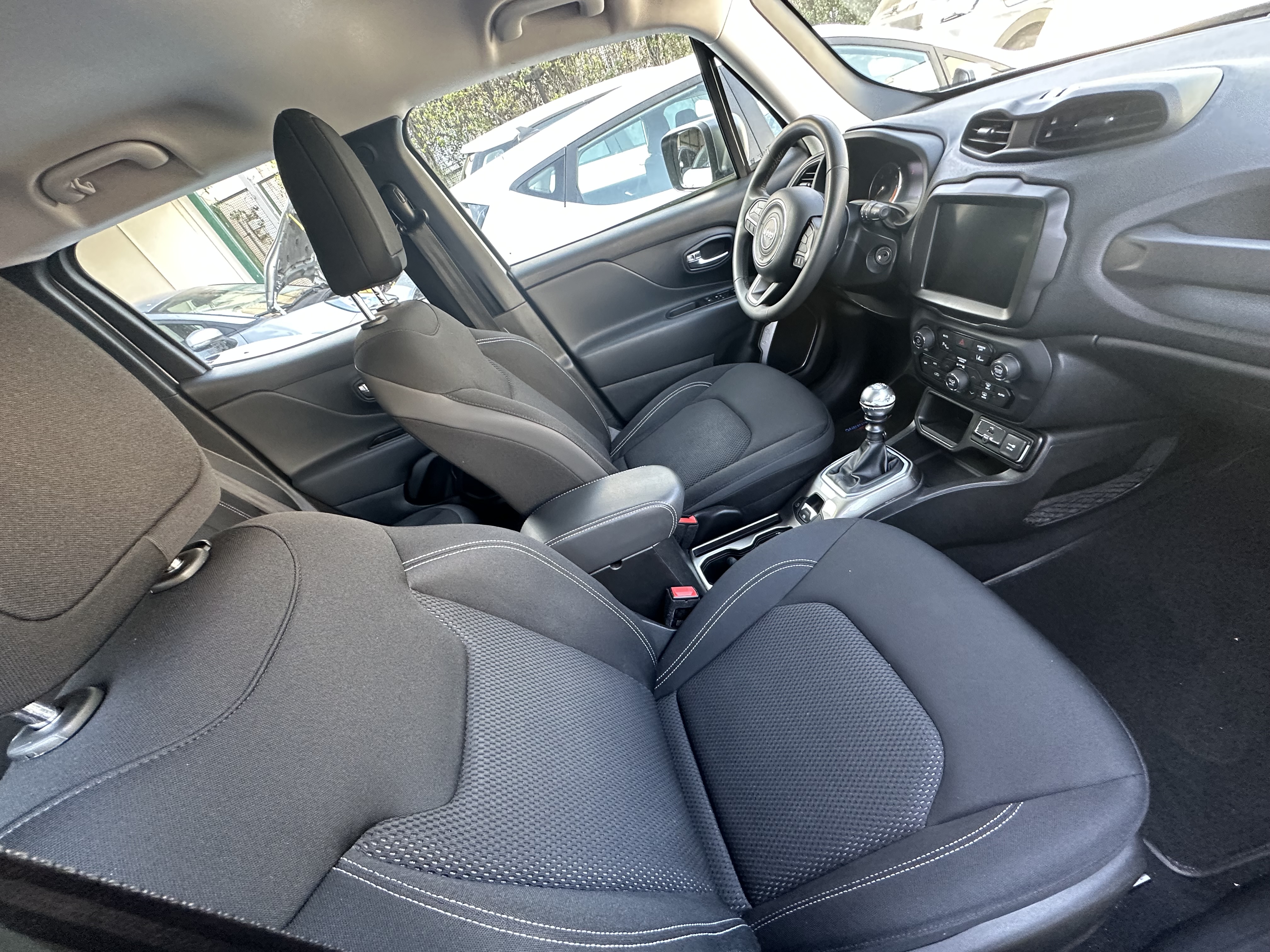 Renegade 1.6 130cv 2021 schermo 8.4 Navi