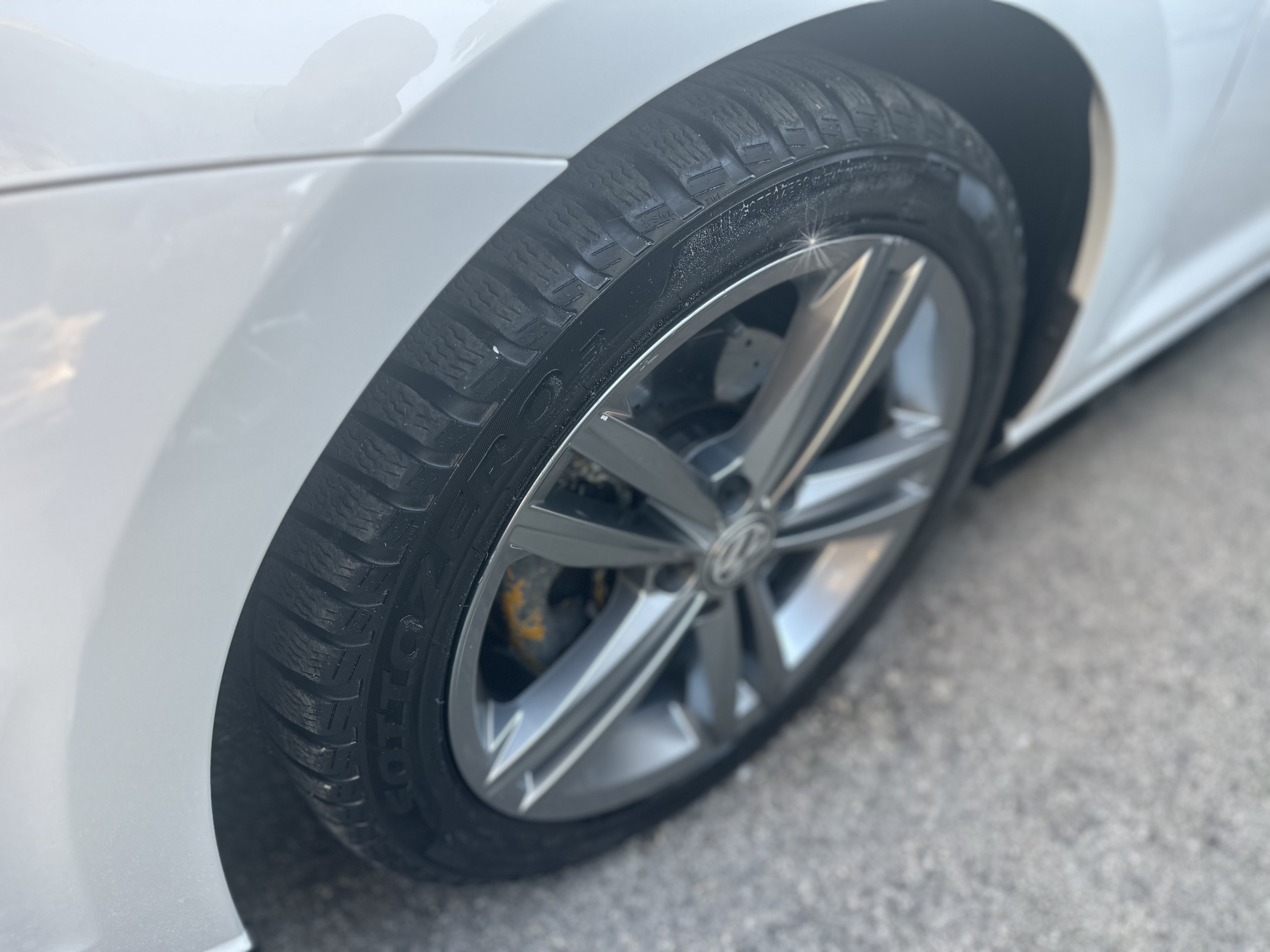 Golf 1.6 115cv Cambio aut.DSG R LINE INTERNO ED ESTERNO