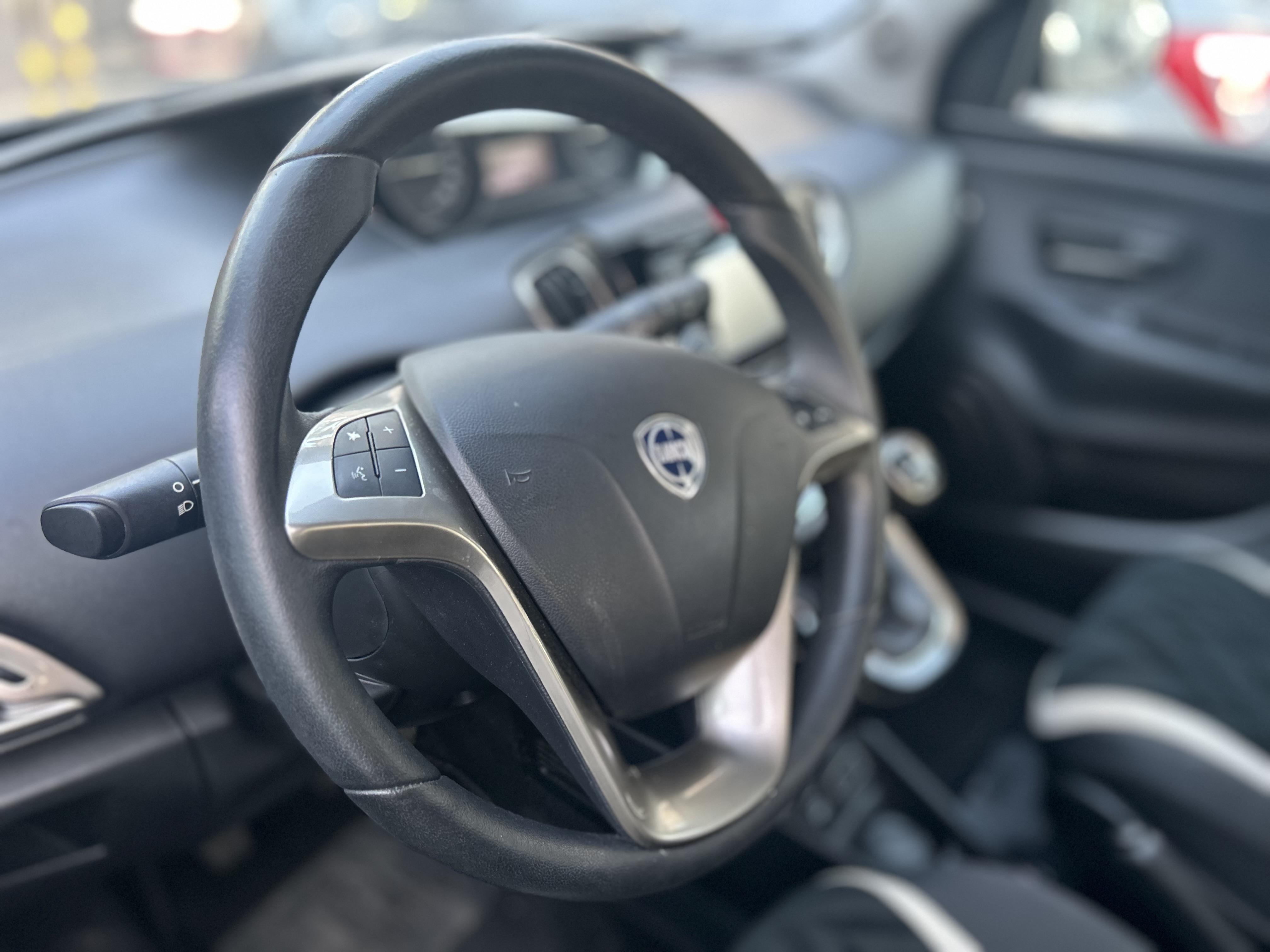 Ypsilon 1.3 Multijet Gold